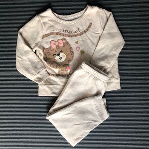 🎀Gently used Garamimals 2 piece jogging set🎀